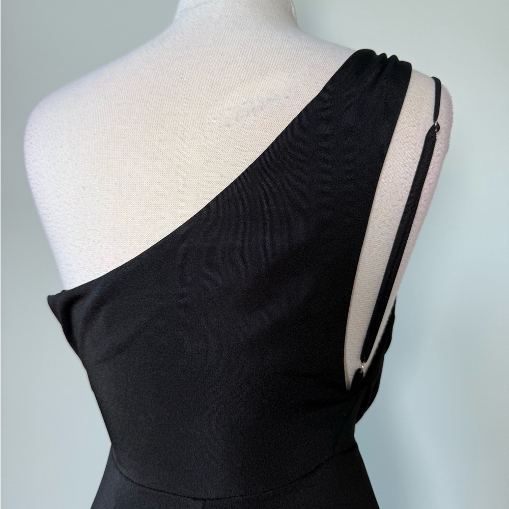 Katie May Black One-Shoulder Gown - Picture 4 of 4